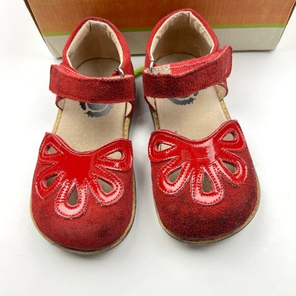 Livie & Luca Red Suede Petal Shoes - Picture 3 of 12